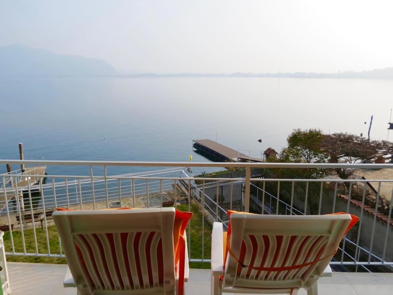 Villa Anastasye Your Lakefront Vacation Rental Predore Zimmer foto