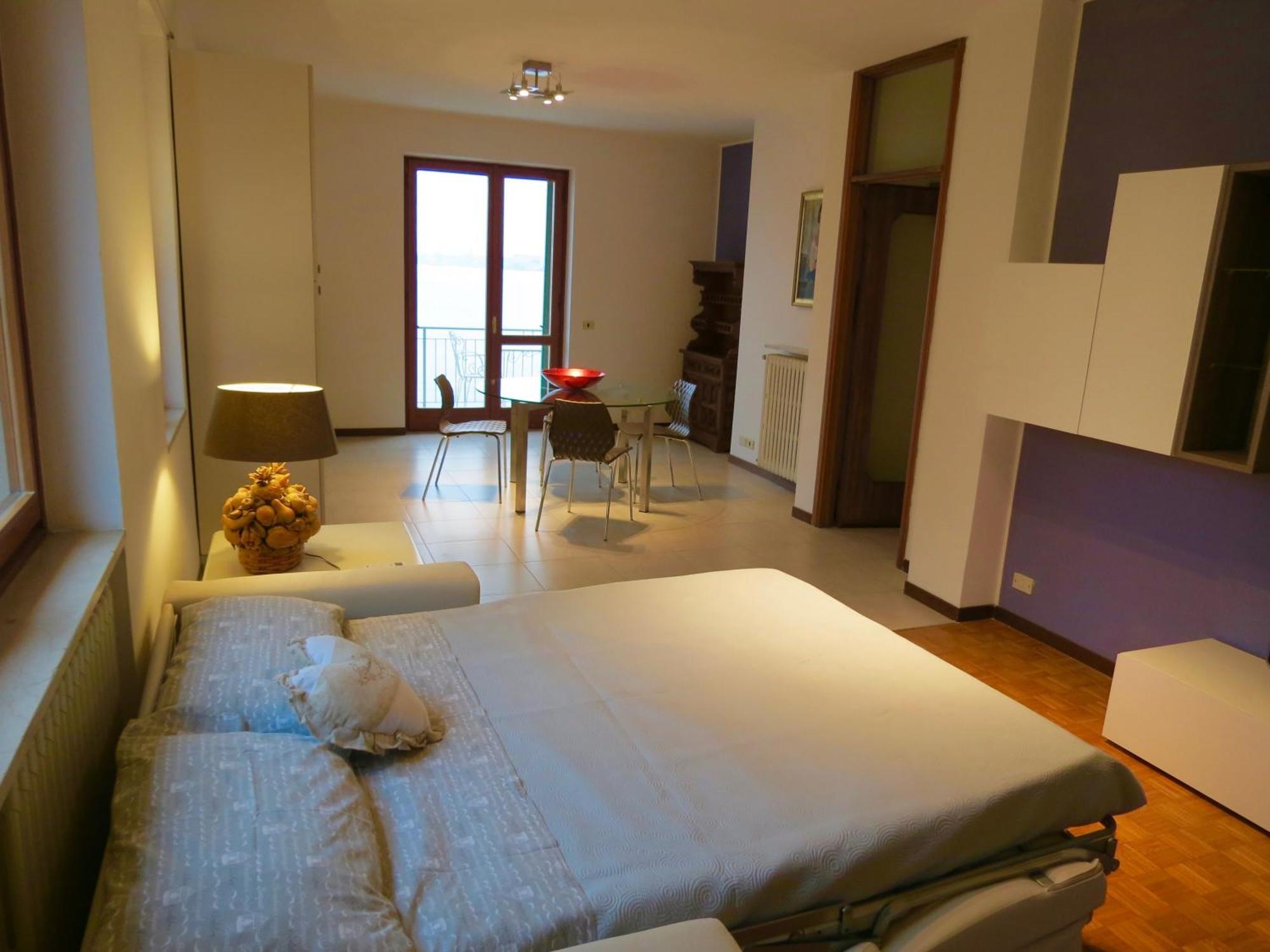 Villa Anastasye Your Lakefront Vacation Rental Predore Zimmer foto